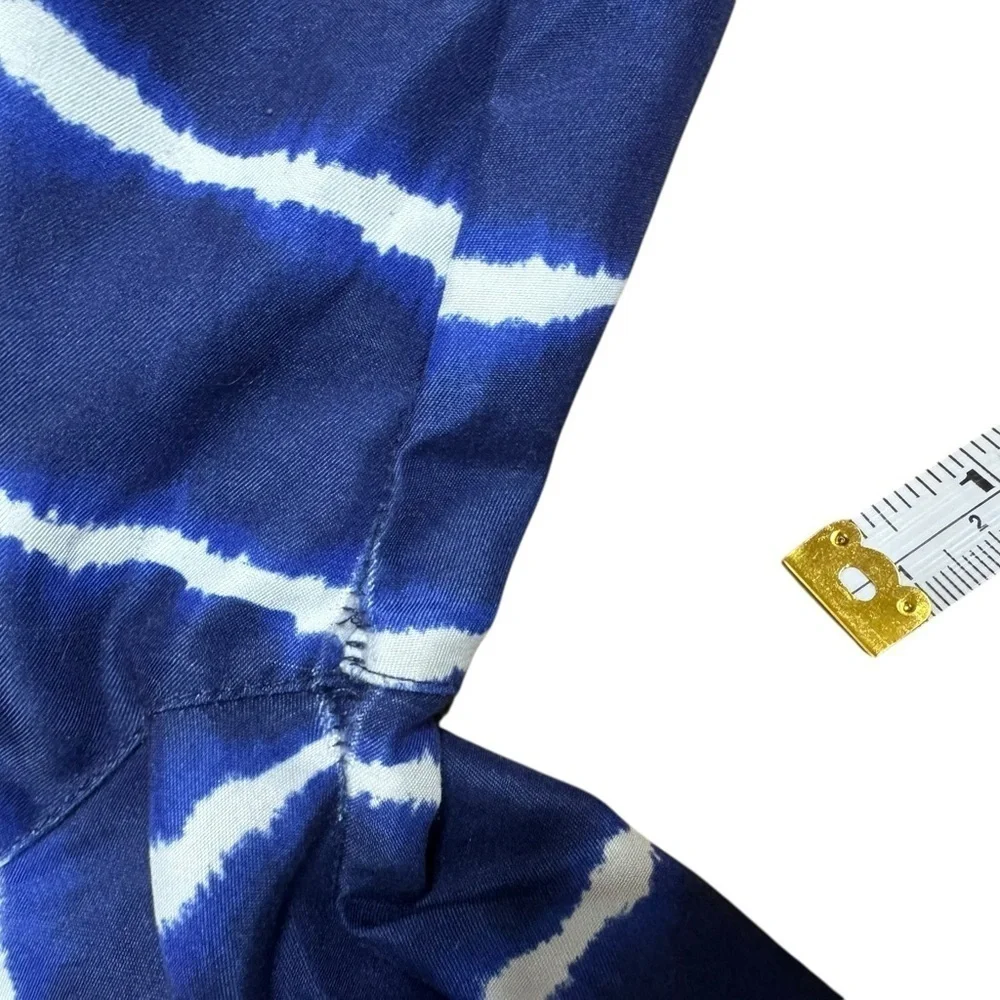 Crown & Ivy kids  blue and white Swim Trunks lg sw10